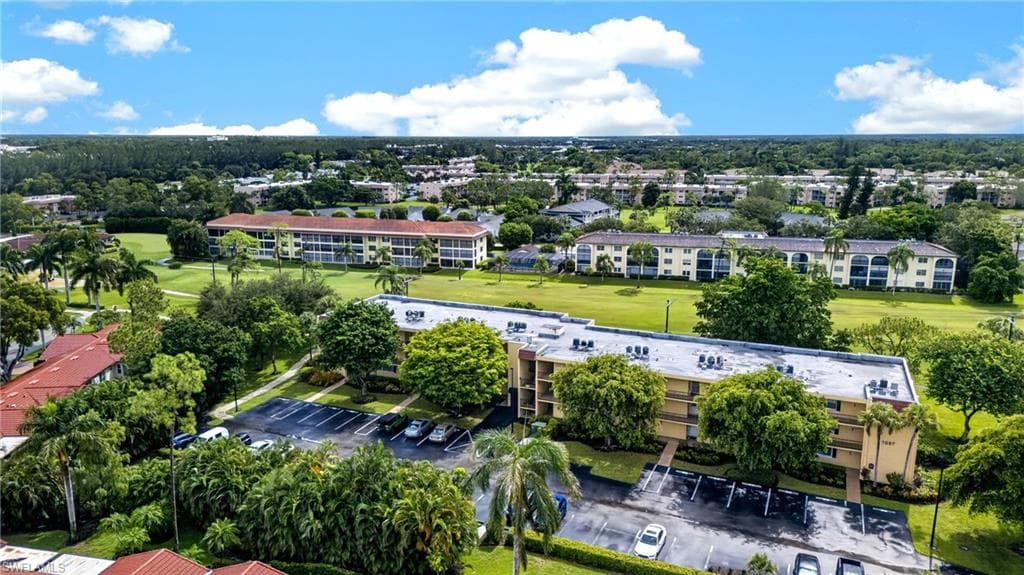 1087 Forest Lakes DR 201-21