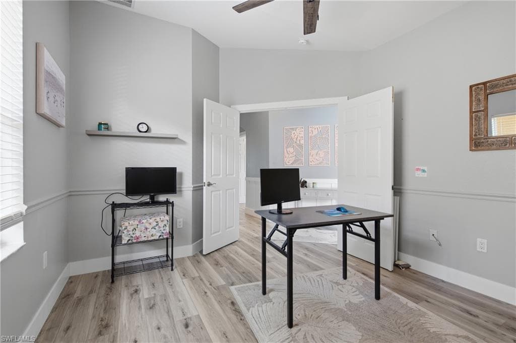 20040 Seagrove ST 1606-12