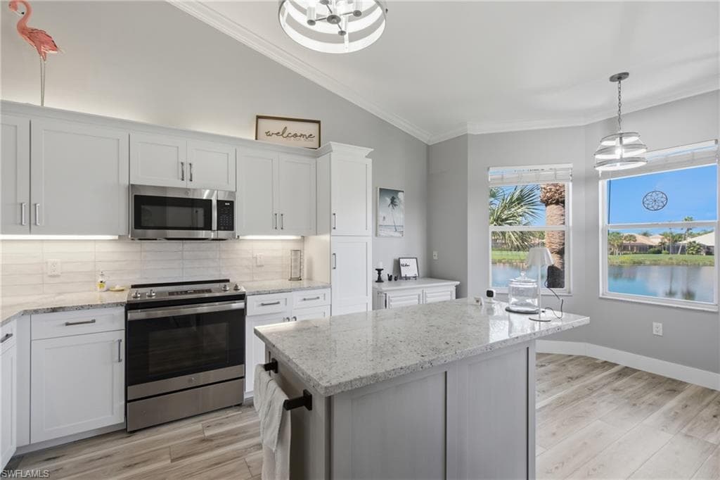 20040 Seagrove ST 1606-32