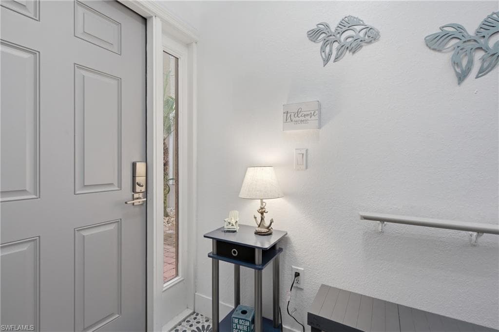 20040 Seagrove ST 1606-8