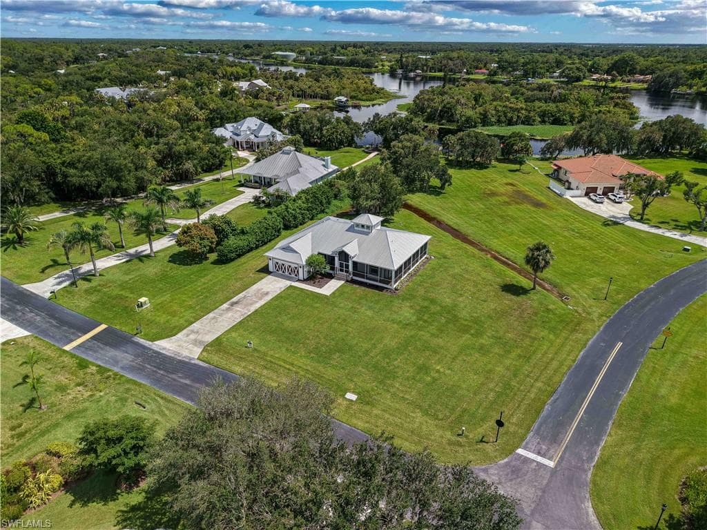 18111 Riverchase CT-23