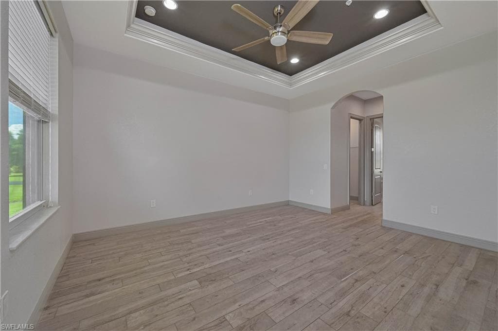 18111 Riverchase CT-10
