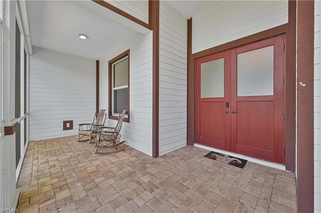 18111 Riverchase CT-18