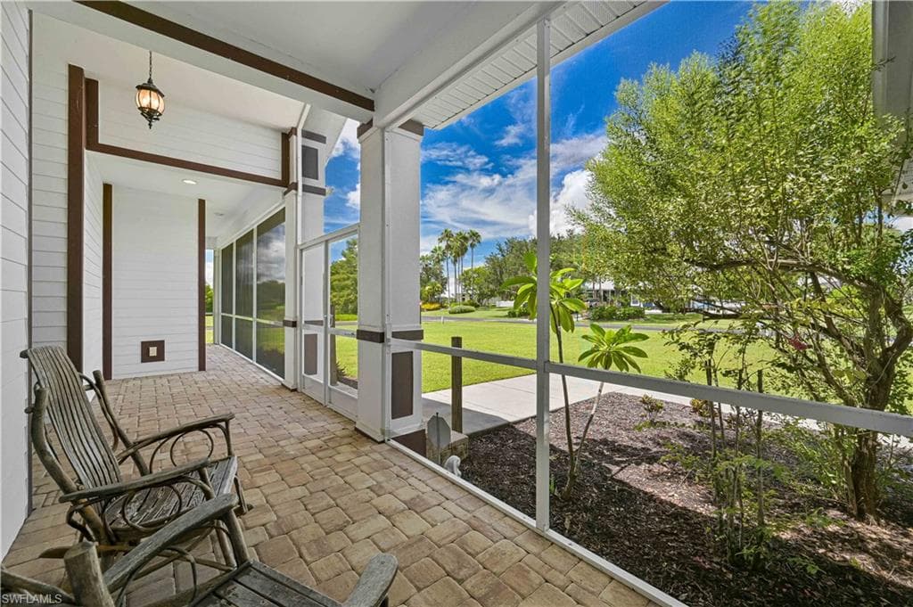 18111 Riverchase CT-19