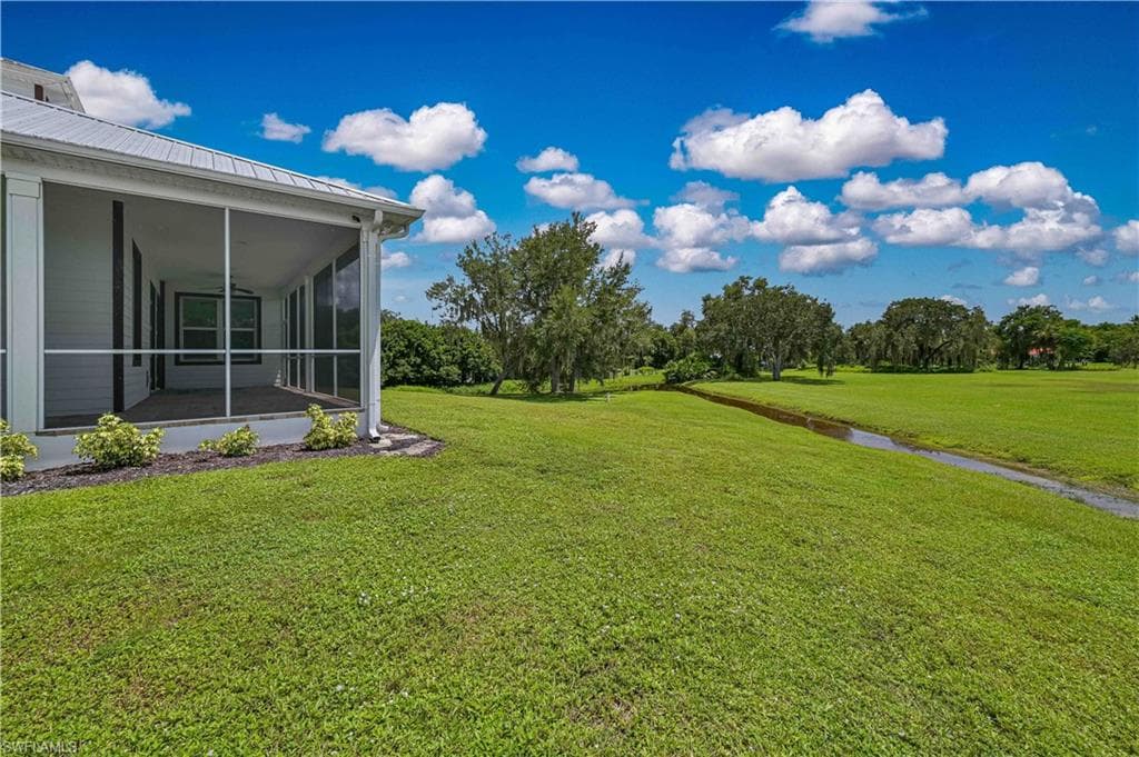 18111 Riverchase CT-25