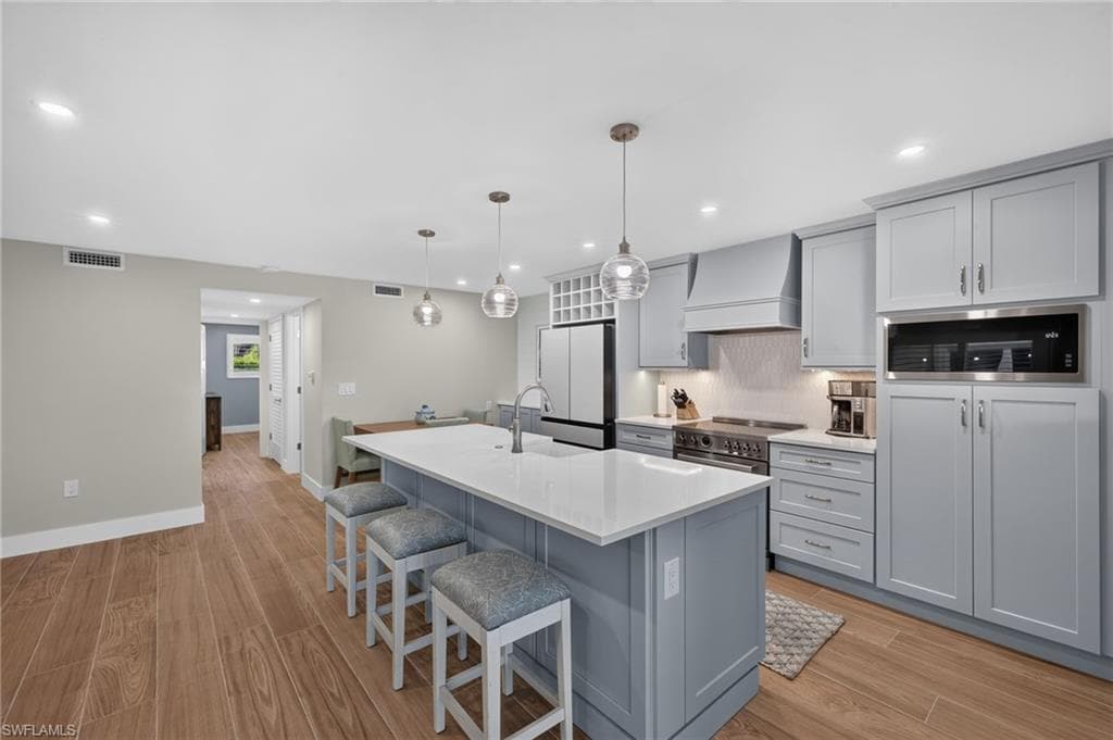 1610 Middle Gulf DR B-2-8