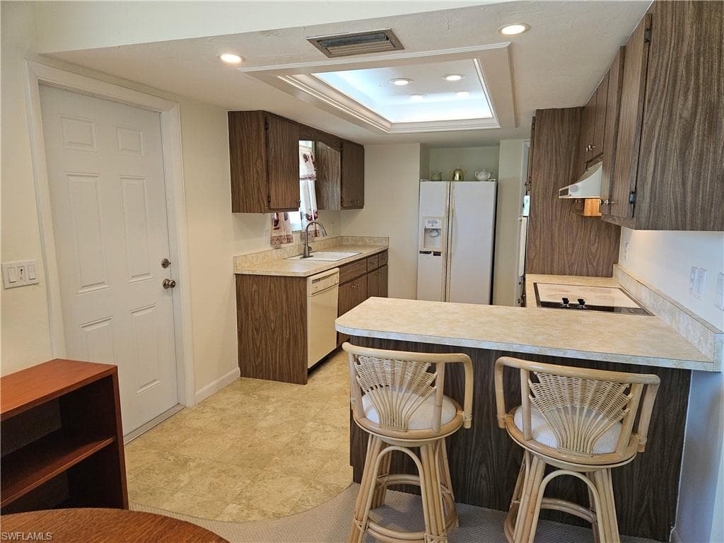 915 North ST-7