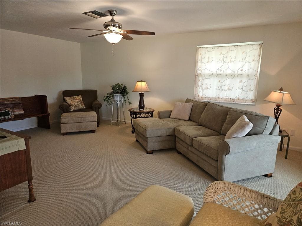 915 North ST-10