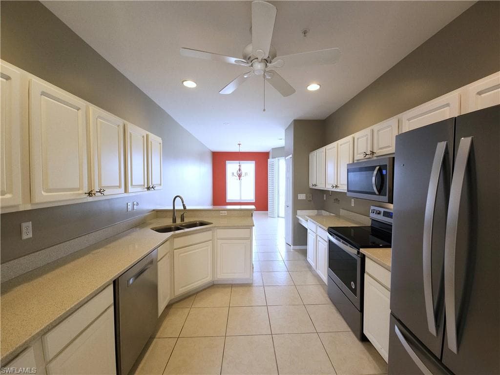 2135 Arielle DR 2404-12