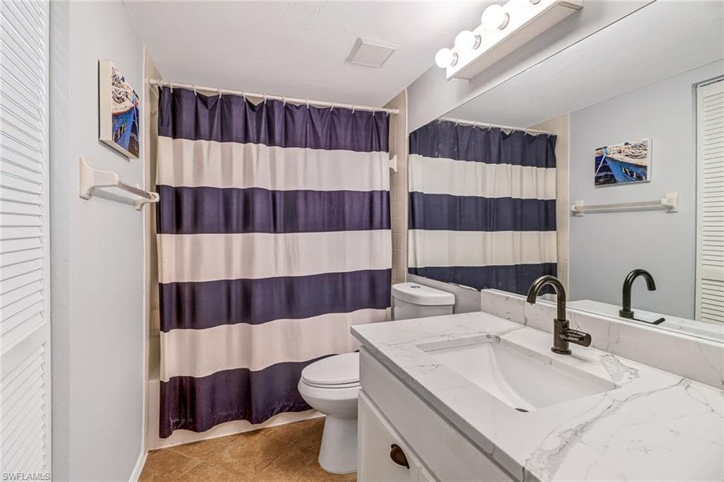 1001 Foxfire LN 109-22