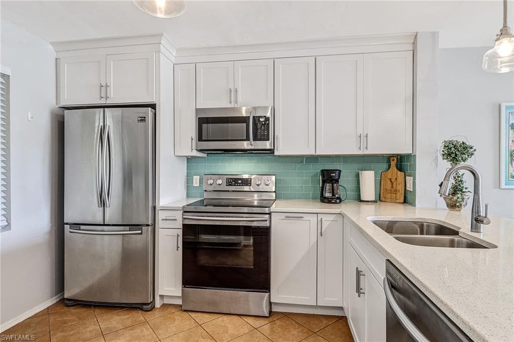 1001 Foxfire LN 109-8