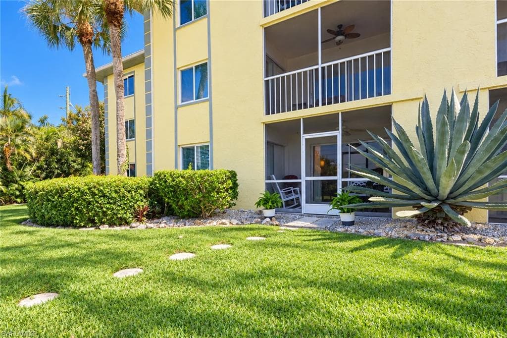 1001 Foxfire LN 109-25