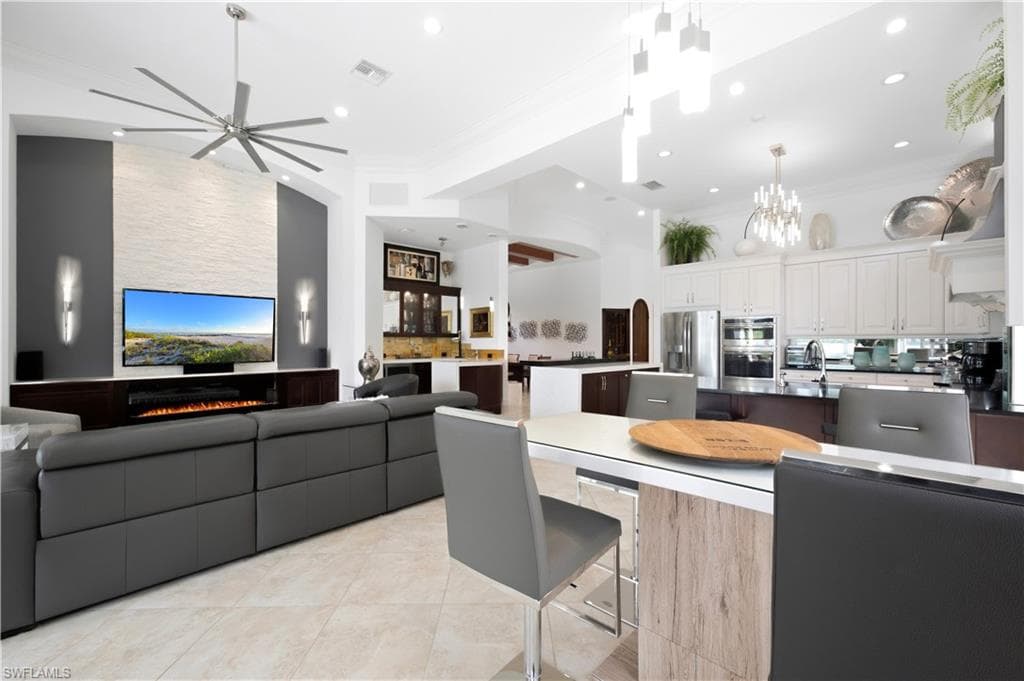 9081 Terranova DR-19