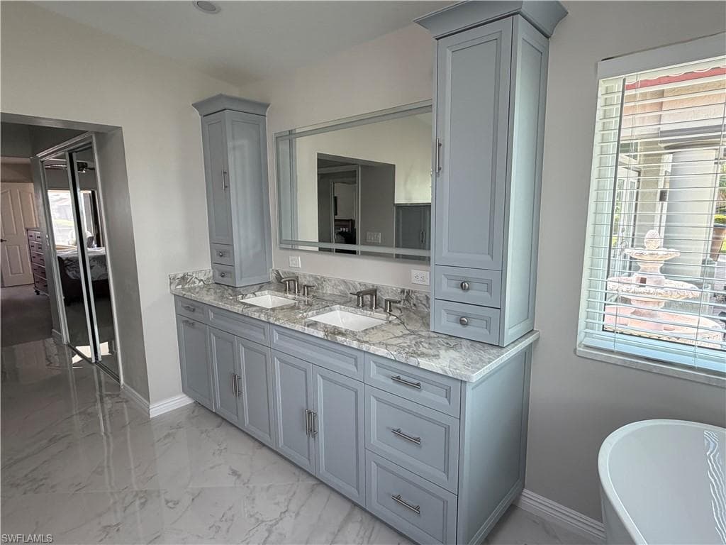 1957 SE 36th ST-24