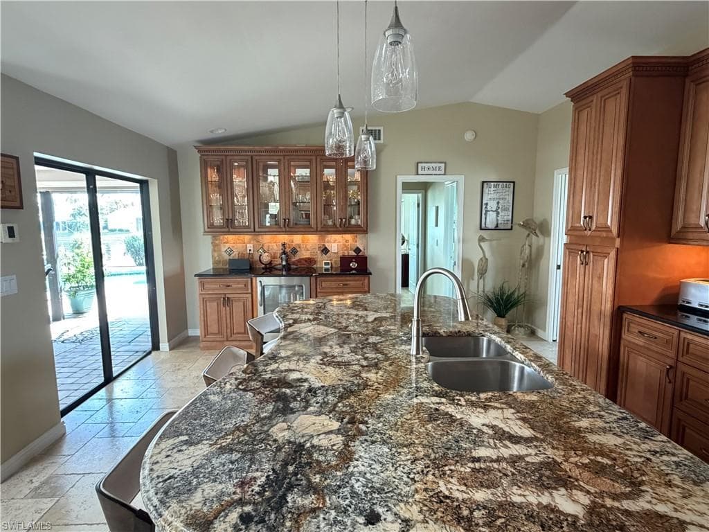 1957 SE 36th ST-33