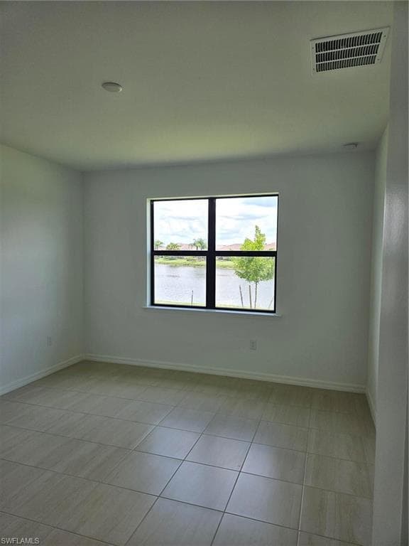 2177 Laurifolia CT-10