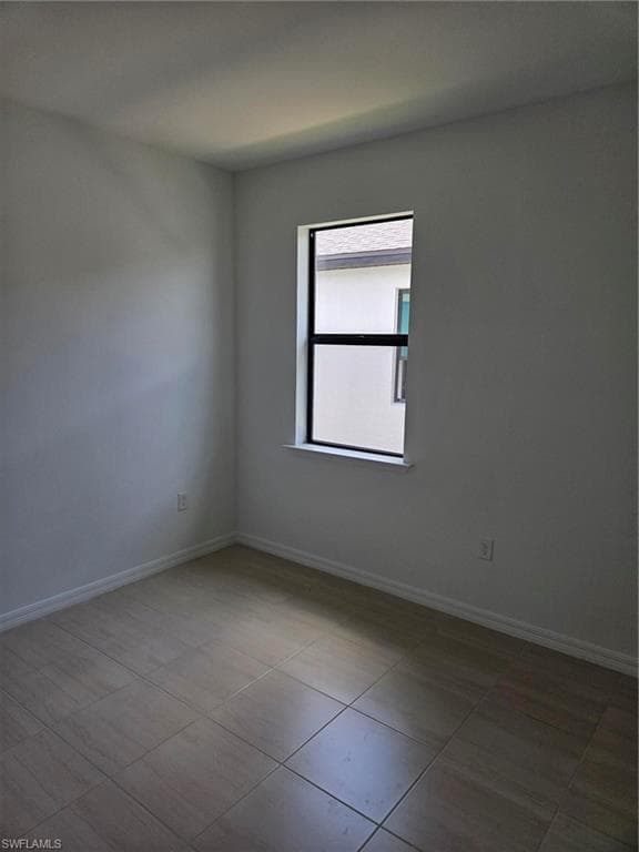 2177 Laurifolia CT-18