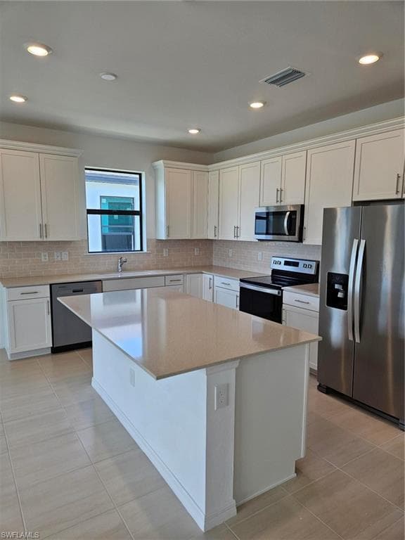 2177 Laurifolia CT-4