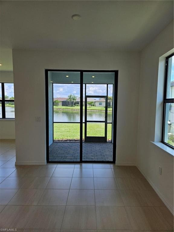 2177 Laurifolia CT-8