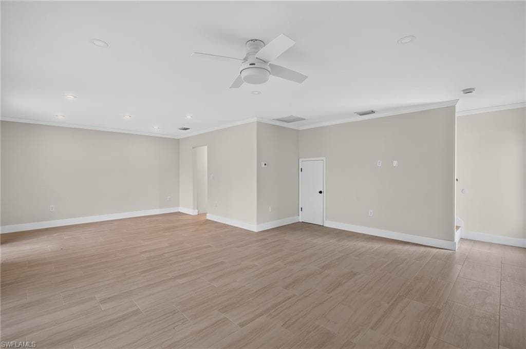 2840 W Gulf DR 4-6