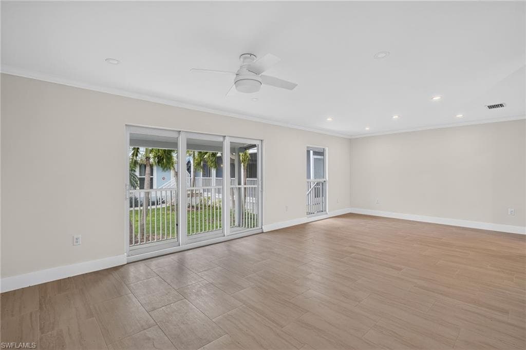 2840 W Gulf DR 4-7