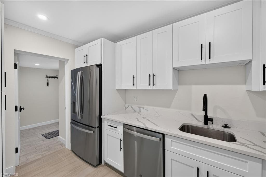 2840 W Gulf DR 4-10