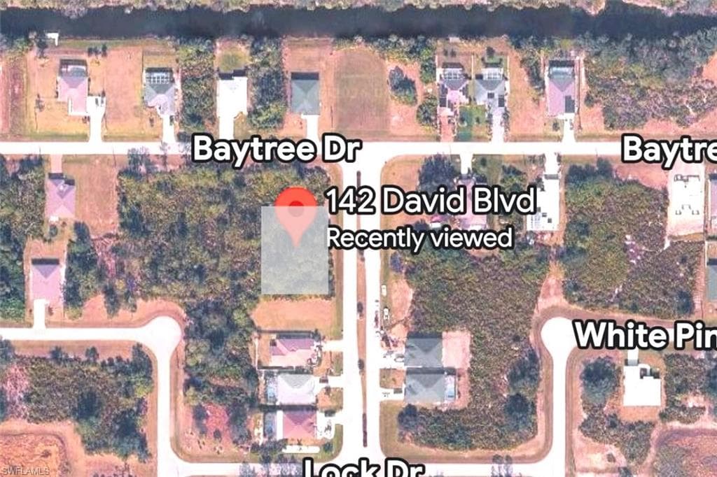142 David BLVD-4
