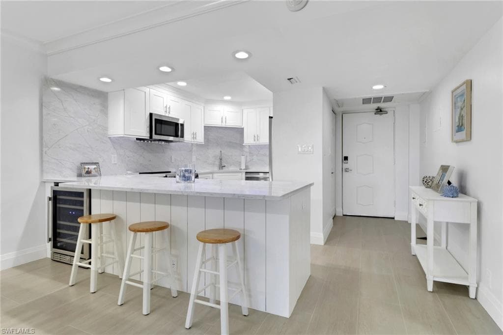 1 Bluebill AVE 410-7