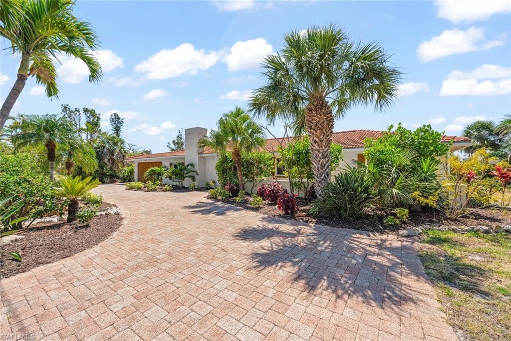 9421 Moonlight DR-46