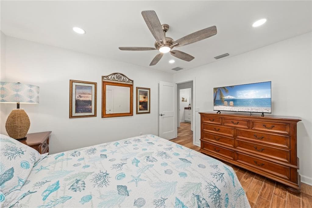 9421 Moonlight DR-43
