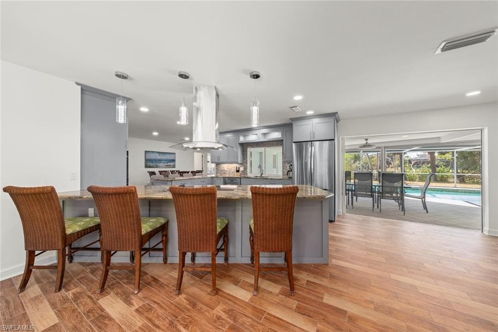 9421 Moonlight DR-7