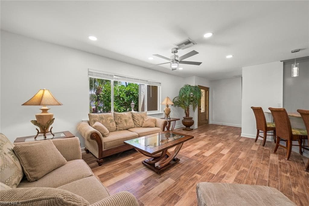 9421 Moonlight DR-5