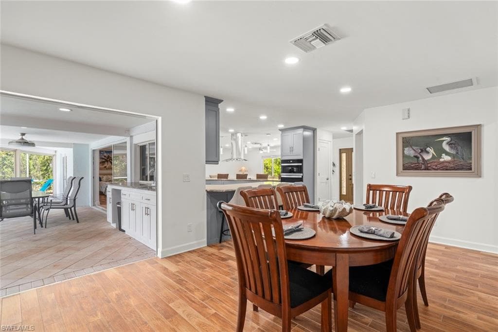 9421 Moonlight DR-20