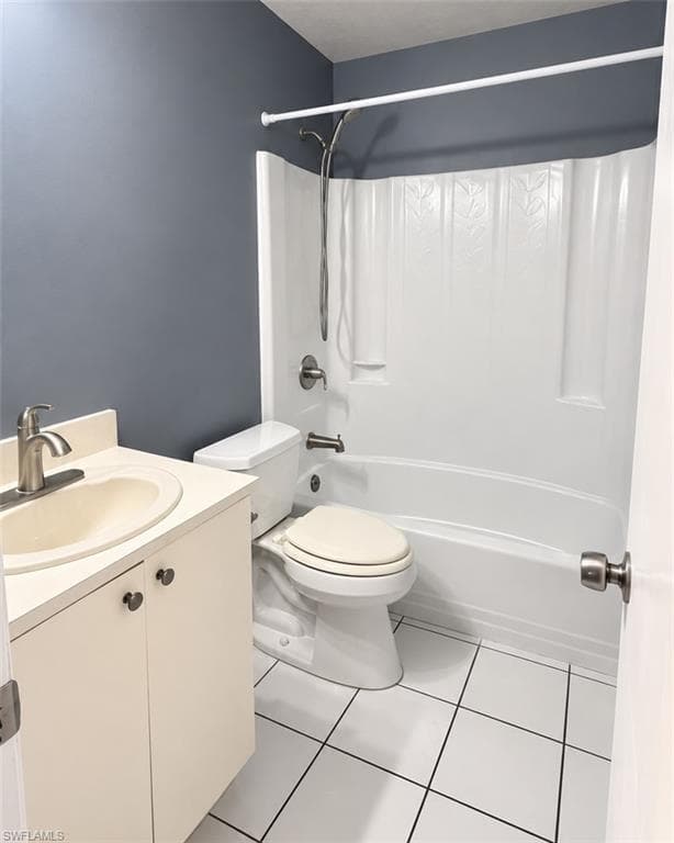 5254 Coronado PKWY-7