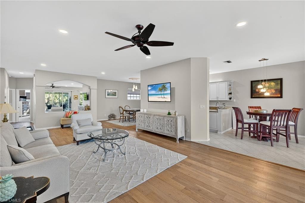 25090 Ballycastle CT 202-12