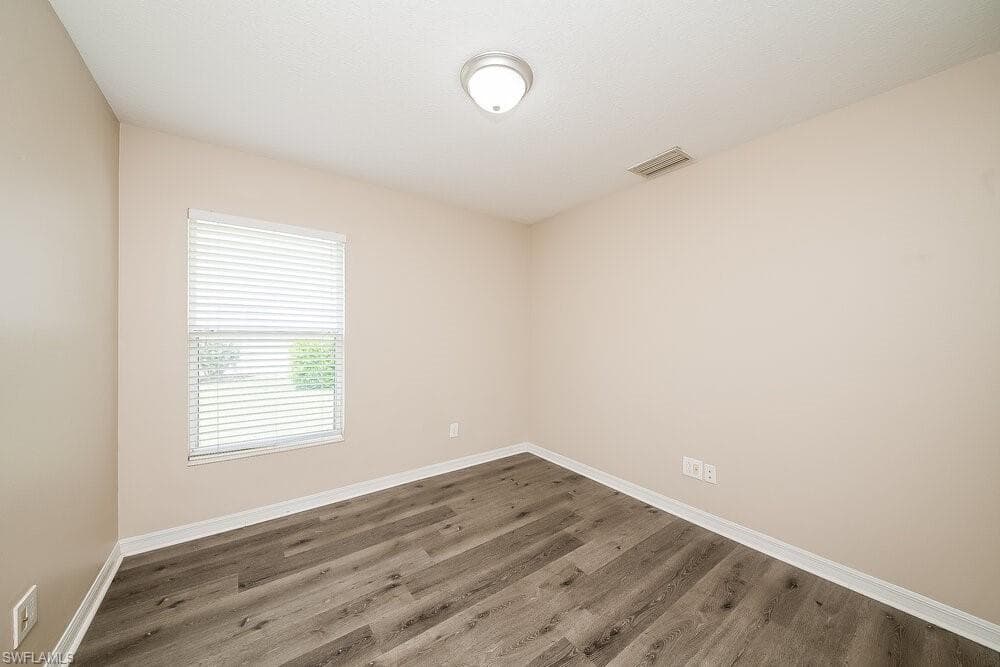 15215 Searobbin DR-13