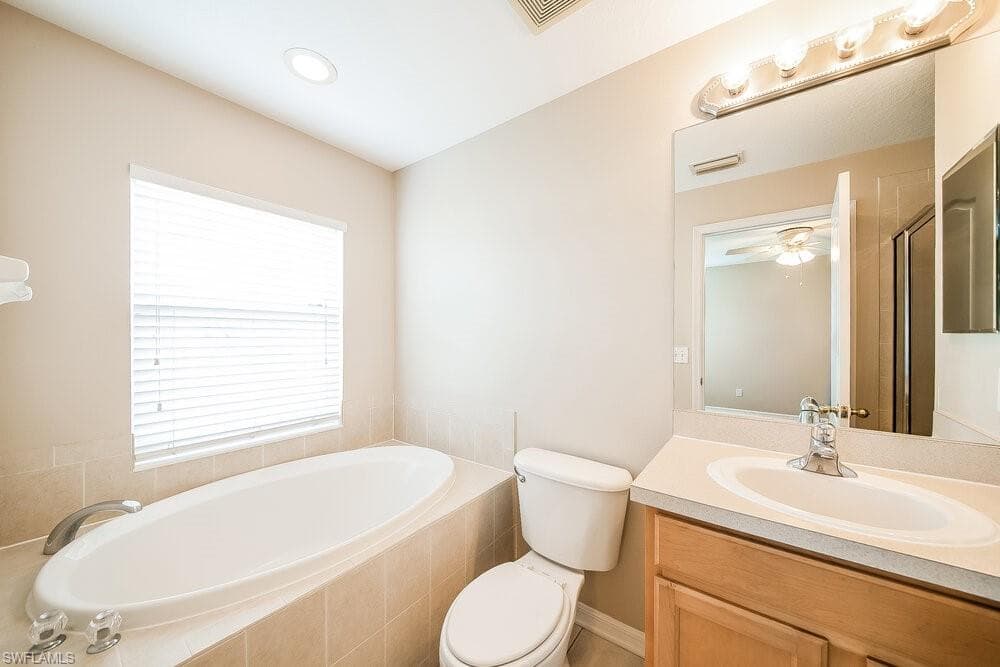 15215 Searobbin DR-9
