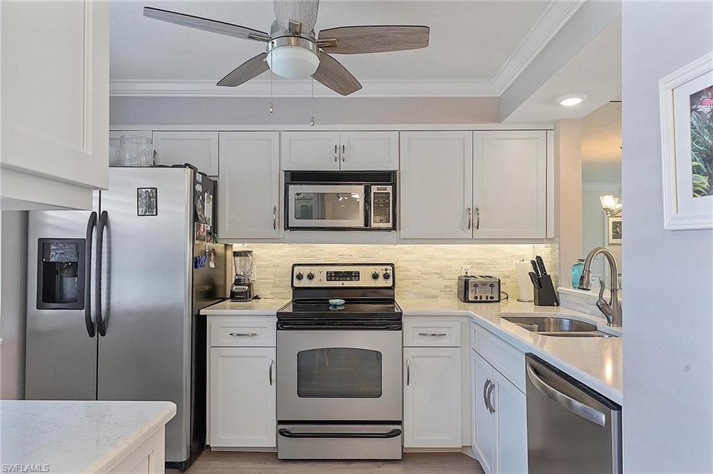 1051 Foxfire LN 307-2