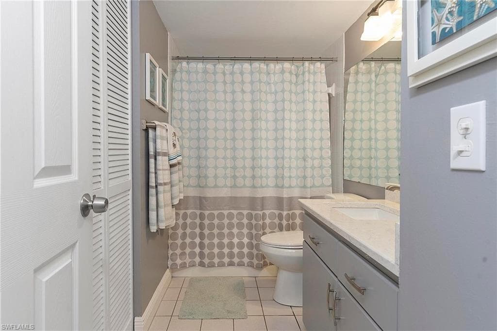 1051 Foxfire LN 307-22