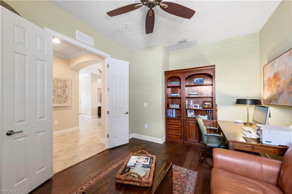 10351 Glastonbury CIR 201-16