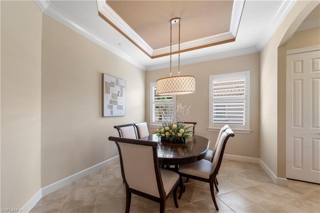 10351 Glastonbury CIR 201-12