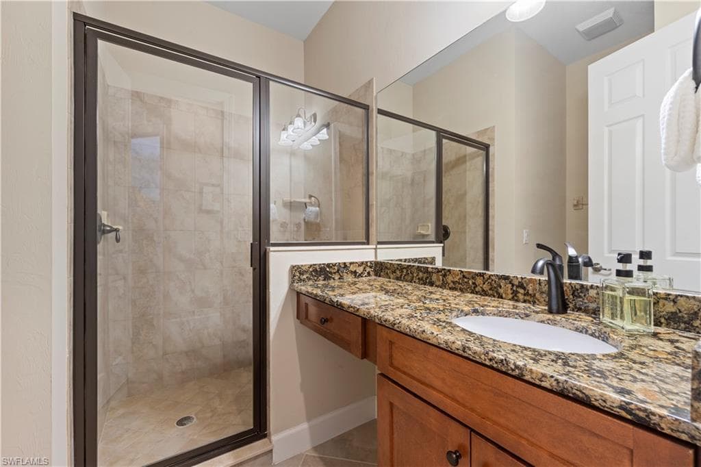 10351 Glastonbury CIR 201-32