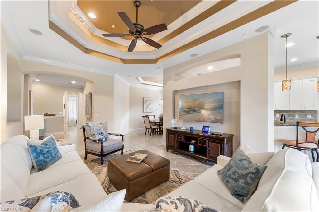 10351 Glastonbury CIR 201-1