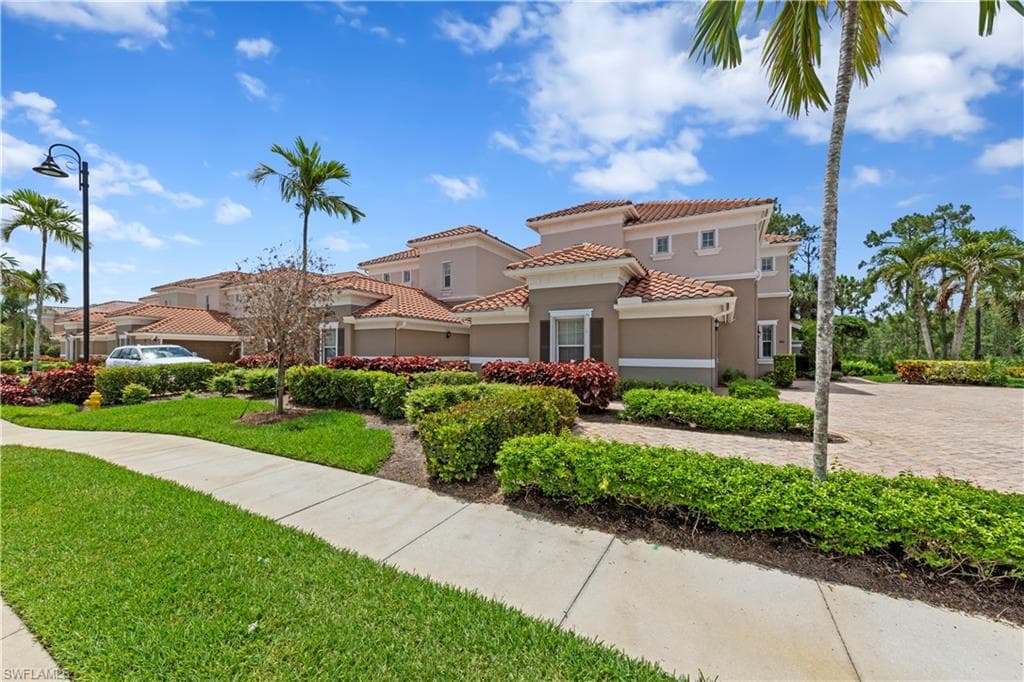 10351 Glastonbury CIR 201-39