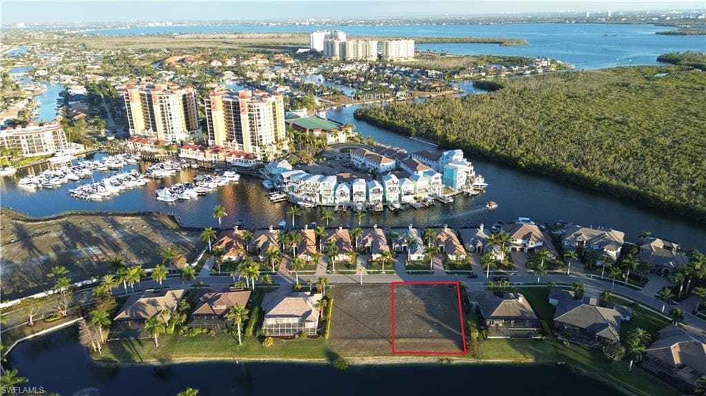 5808 Harbour CIR-4