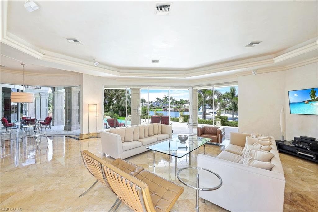 1030 Galleon DR-7