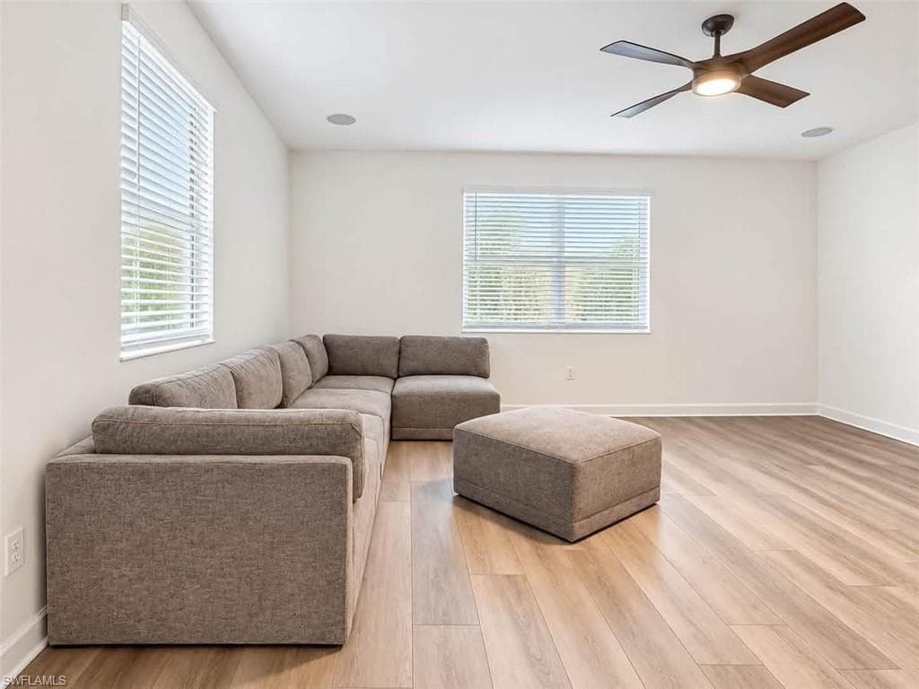 11035 Hanging Vine DR-18