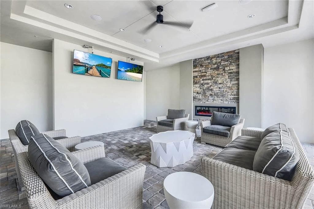 11035 Hanging Vine DR-25
