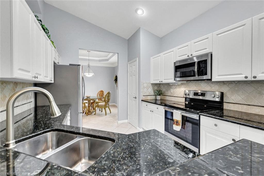 23166 Rosedale DR 201-15