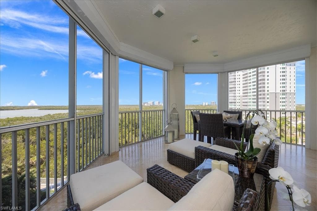 285 Grande WAY 706-22